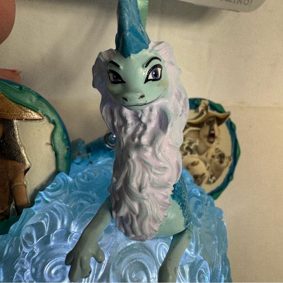 NWT. Disney Raya and the Last Dragon Light-Up Living Magic SketchbookOrnament - Picture 9 of 14